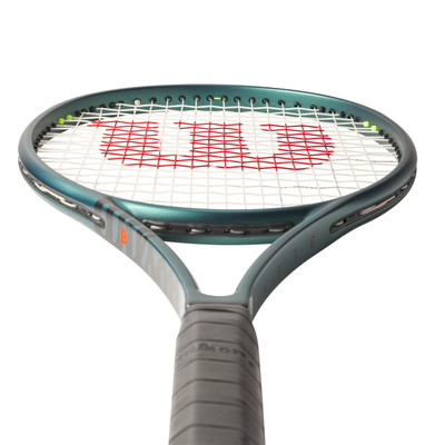 Tennis racquet Wilson Blade 98 (18x20) v9
