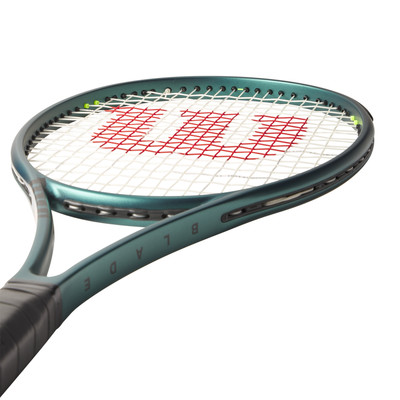 Tennis racquet Wilson Blade 98 (18x20) v9