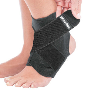 Stabilizator kostki Mueller Ankle Stabilizer Sport Care