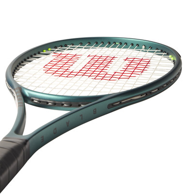 Tennis racquet Wilson Blade 98 (16x19) v9